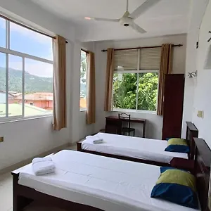 Smile Hub -youth Hostel- ゲストハウス キャンディー